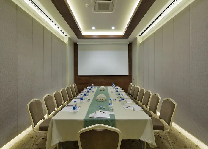 ホテル Mercure Kizilay 4*