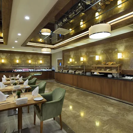 Hotel Mercure Kizilay 4*